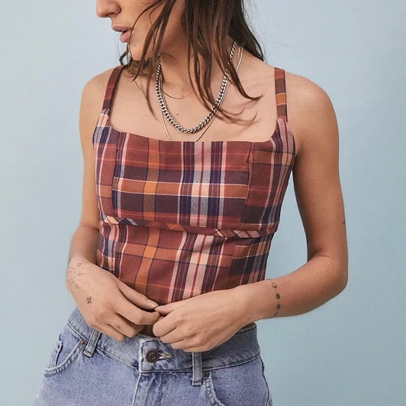 NWT Urban outfitters UO Luna Cropped Cami Size M - Picture 1 of 14